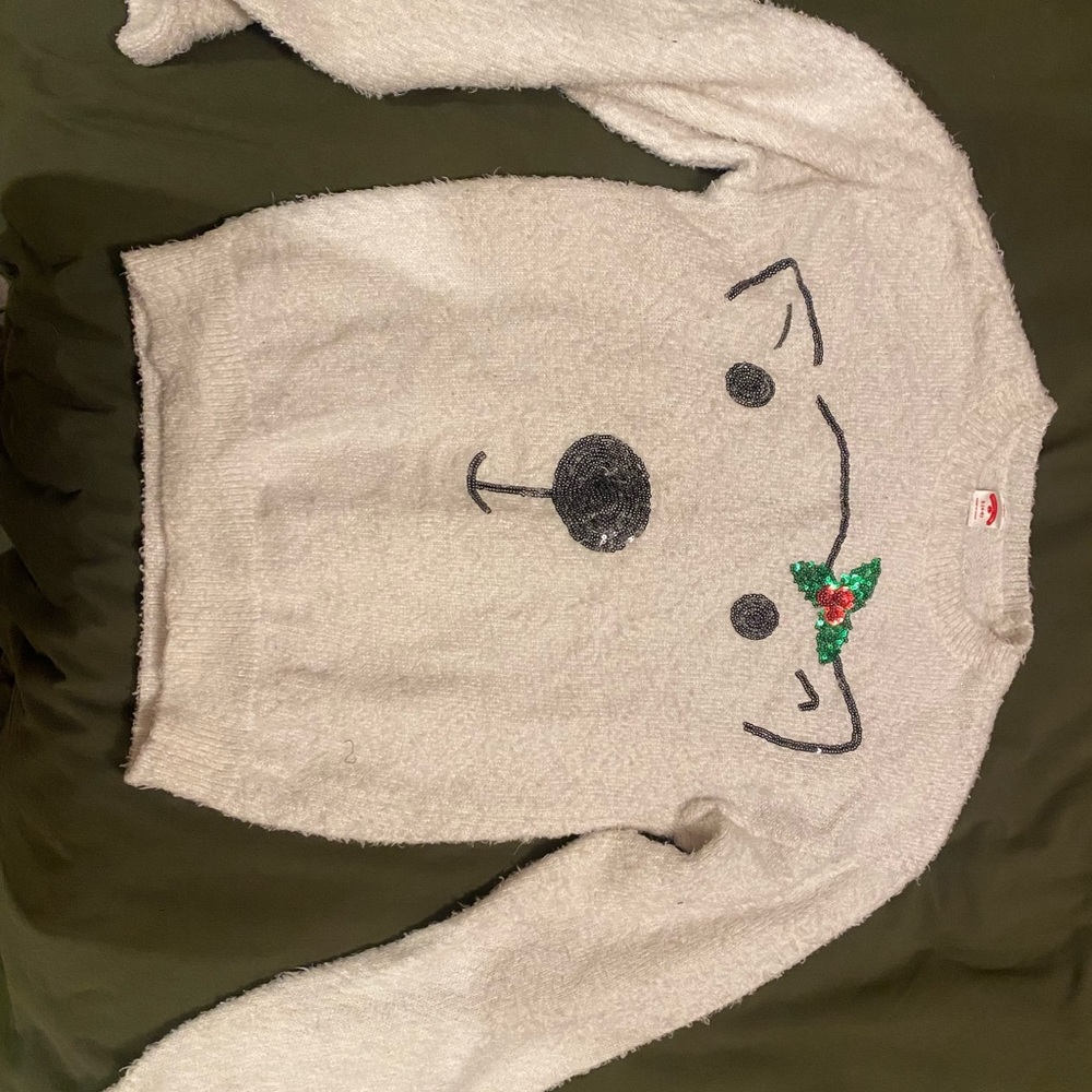 Cozy White Sweater with Bear Design